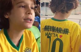 Garoto rabisca nome de Neymar, escreve o de Marta em camiseta da seleção do Brasil e defende o feminismo