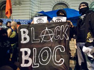black-blocs-Reynaldo-Vasconcelos-Futura-Press