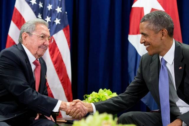Barack Obama com Raul Castro em Cuba
