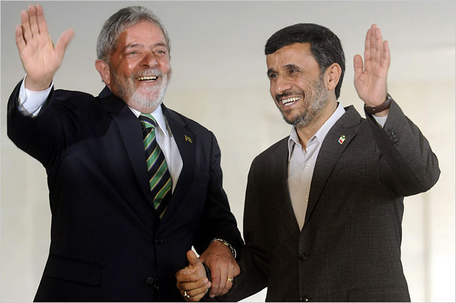 Lula e Mahmoud Ahmadinejad, ditador do Irã