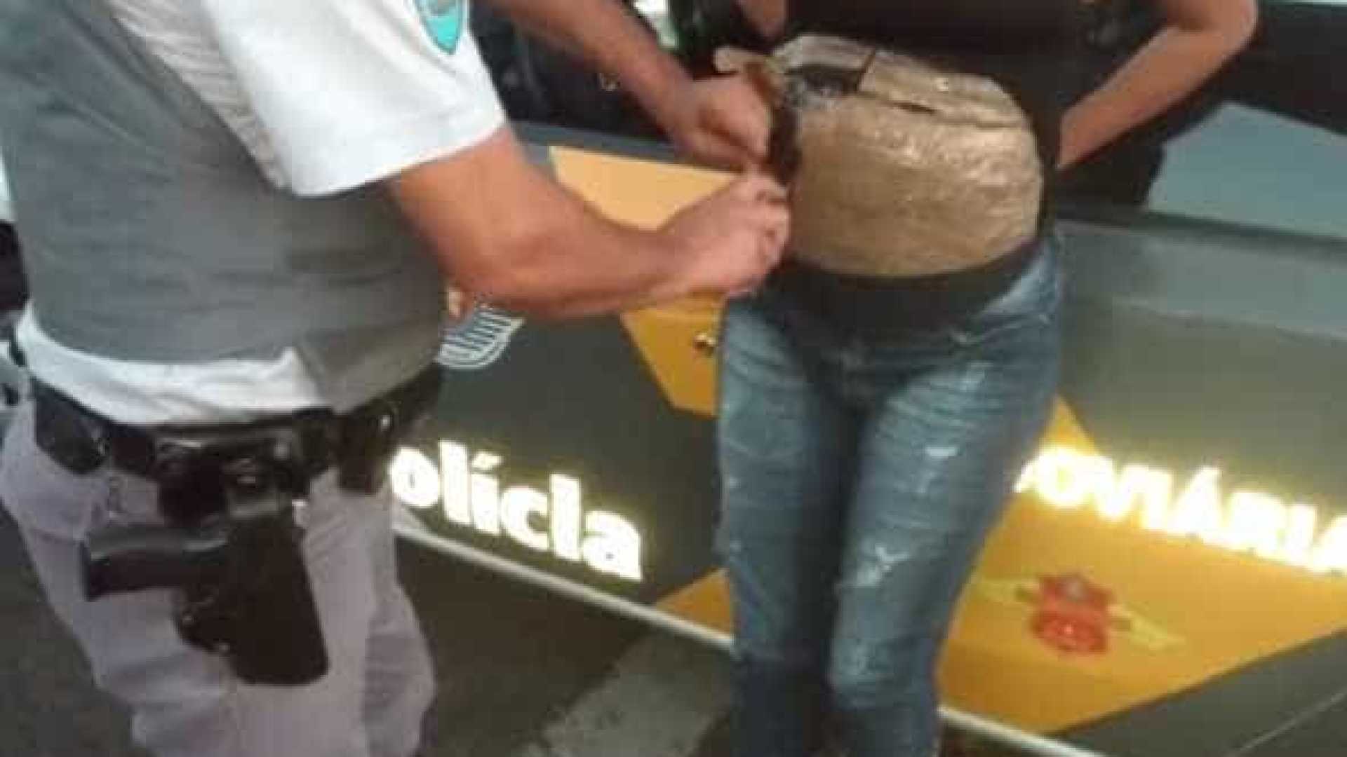 Falsa grávida presa pela polícia