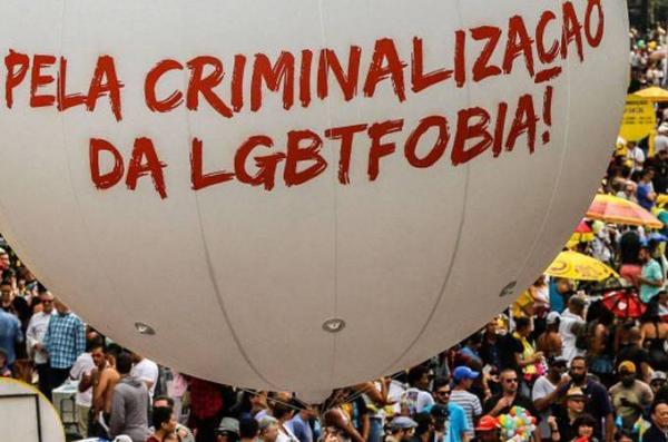 STF legisla contra homofobia