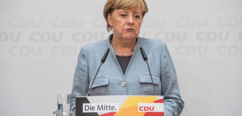 Angela Merkel critica banimento de Trump do Twitter