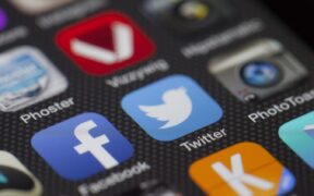 Provedor de Internet anuncia bloqueio a Facebook e Twitter