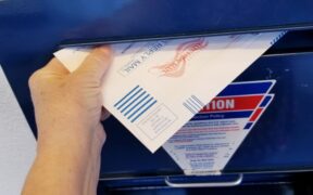 Florida aprova projeto de lei restringindo votos pelo correio