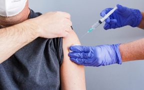 Infecções entre totalmente vacinados aumentam nos EUA