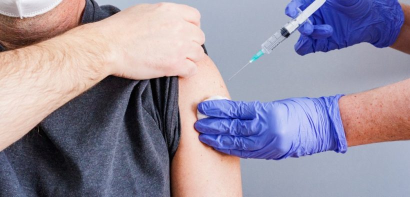 Infecções entre totalmente vacinados aumentam nos EUA