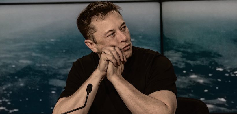 Elon Musk: Decréscimo populacional é risco à humanidade
